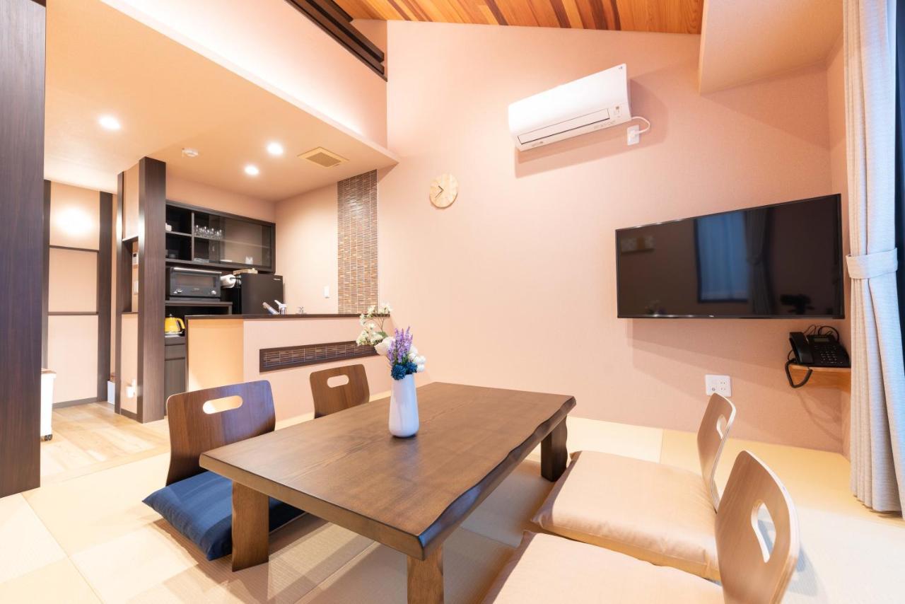 スタジオーネ 箱根強羅 East - Stagione Hakone Gora East Apartment Bagian luar foto
