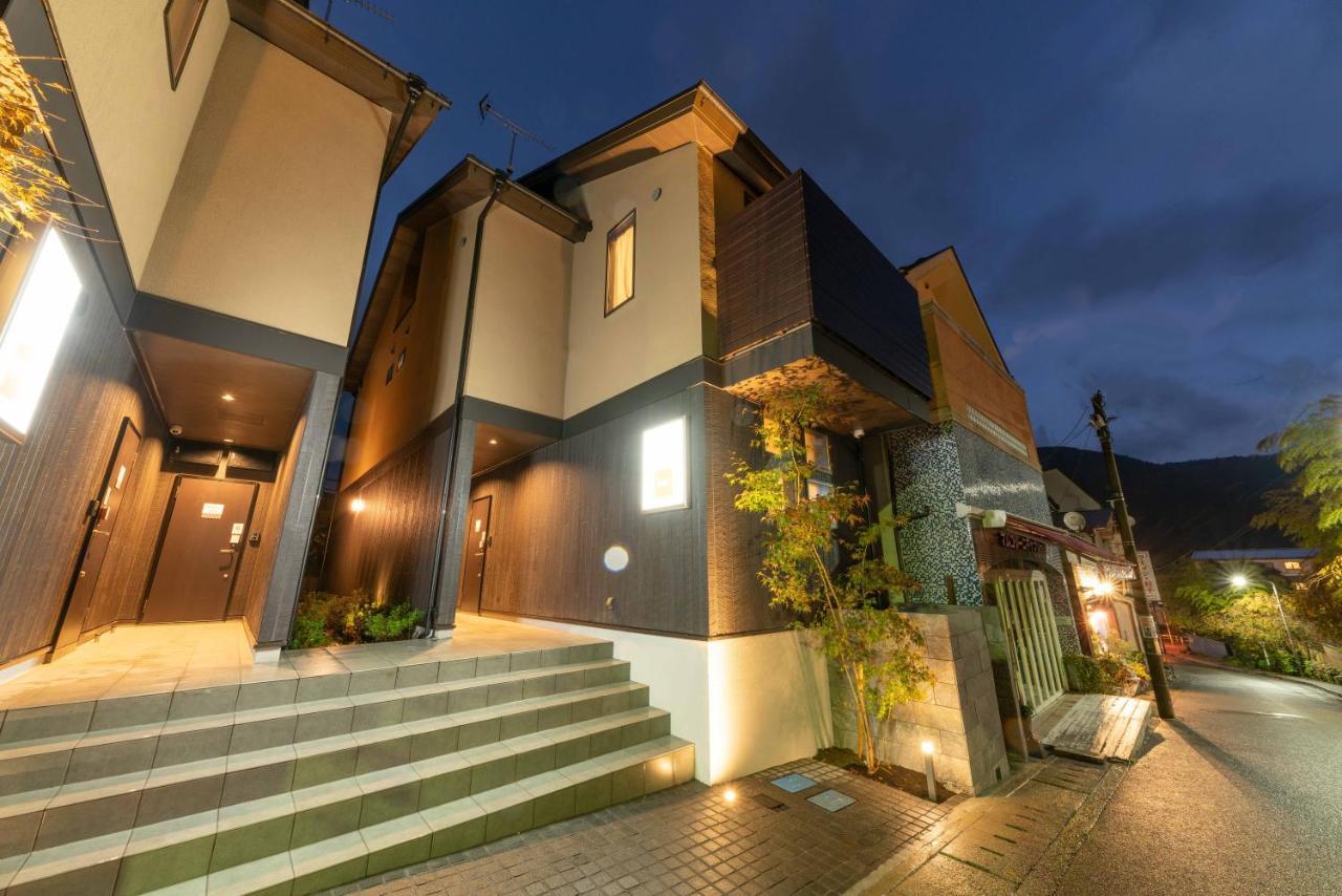 スタジオーネ 箱根強羅 East - Stagione Hakone Gora East Apartment Bagian luar foto